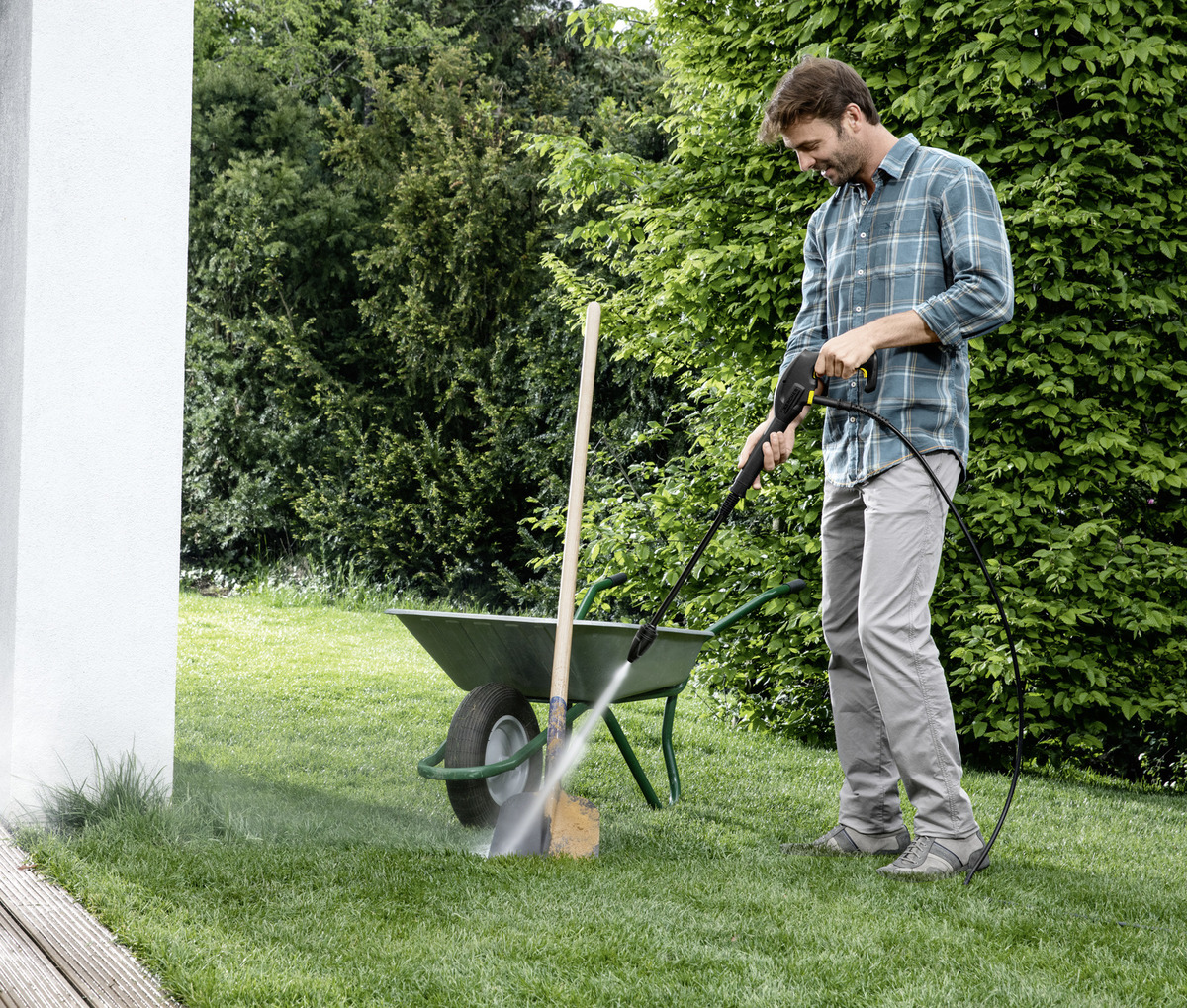 Karcher%20K%202%20UNIVERSAL%20K2%20OJ%20Basınçlı%20Yıkama%20Makinesi%201.673-003.0