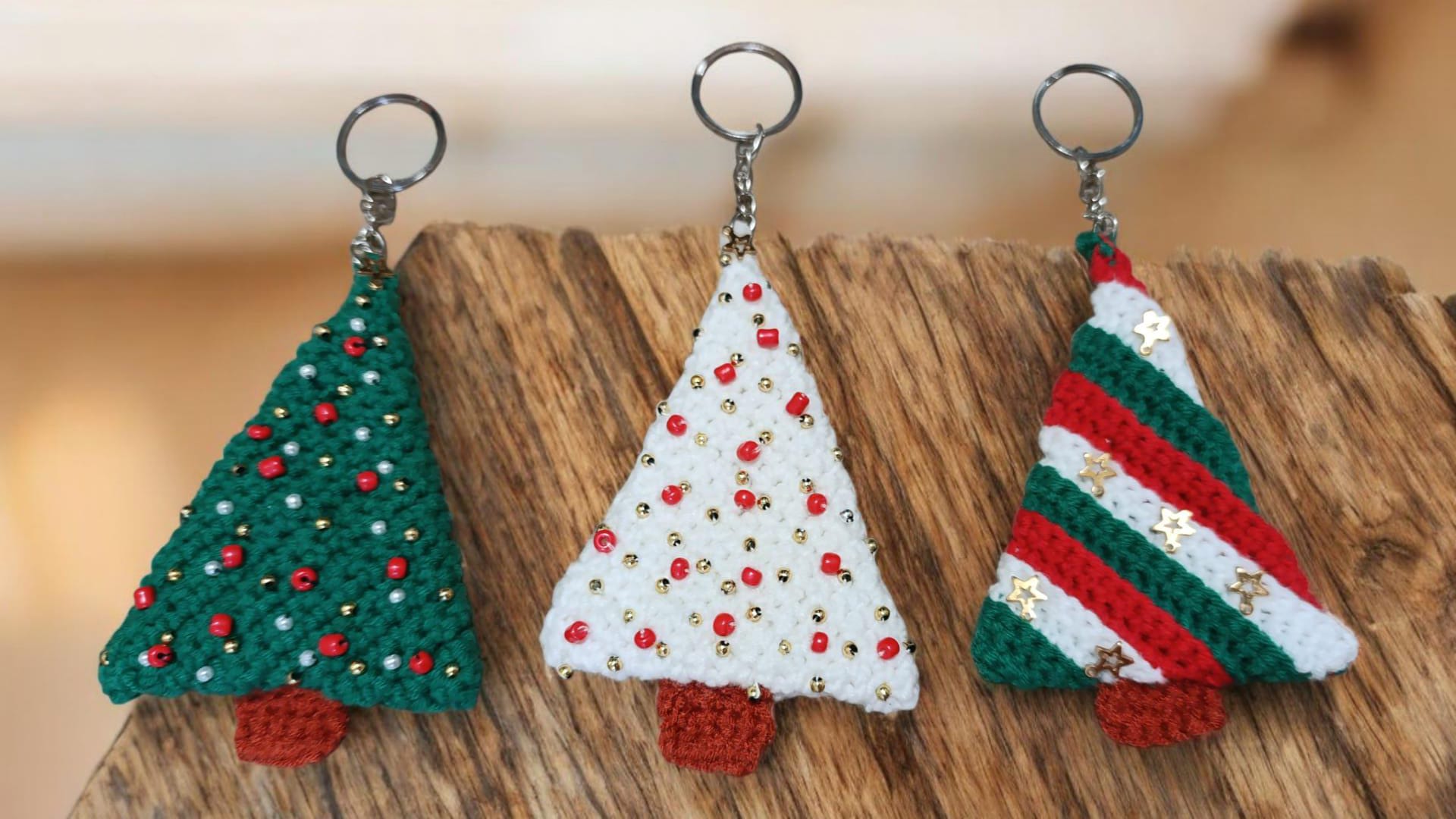 Luluyen%203’lü%20Sevimli%20Yılbaşı%20Temalı%20Ağac%20Amigurumi%20El%20Örgüsü%20Anahtarlık%20ve%20Çanta%20Aksesuarı,yılbaşı%20Hediyesi