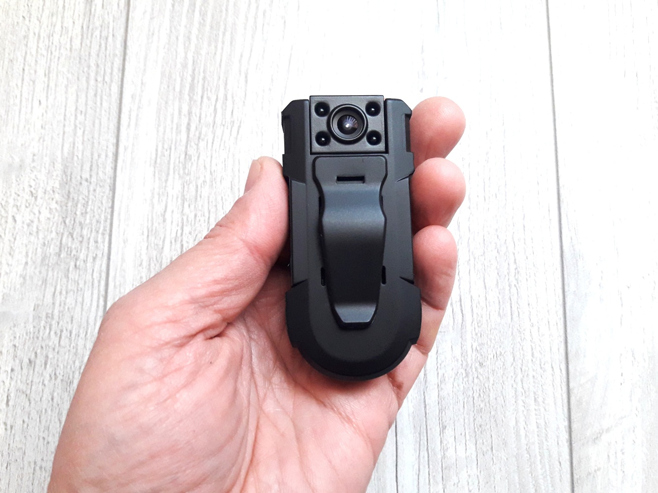 1080P%20Yaka%20Vücut%20Kamerası%20|%20Gece%20Görüşlü%20Mini%20Gizli%20Kamera%20+%2064GB%20Hafıza%20Kartı%20Hediye