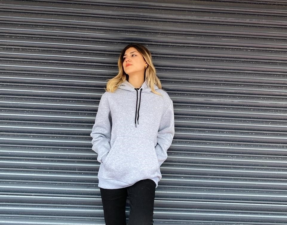 LuLuYen Kadın Gri Kapüşonlu Kanguru Cepli Pamuklu Sweatshirt Gri 3 iplik
