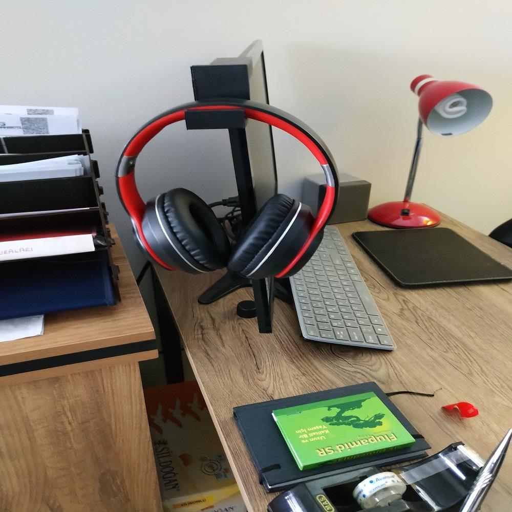 Monitor%20Takılan%20Oyuncu%20Kulaklık%20Standı%20Gamer%20Headset%20Stand%20Kulaklık%20Tutucu%20Askısı