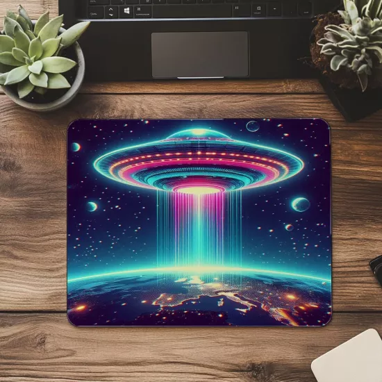 Sci-Fi Tarzı Işıklı UFO Mousepad - 19x23 cm 2 mm Dikdörtgen İthal Baskılı Mouse Pad