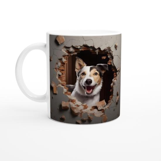 Kırık Duvar Arkasından Bakan Neşeli Köpek Kupa Bardak